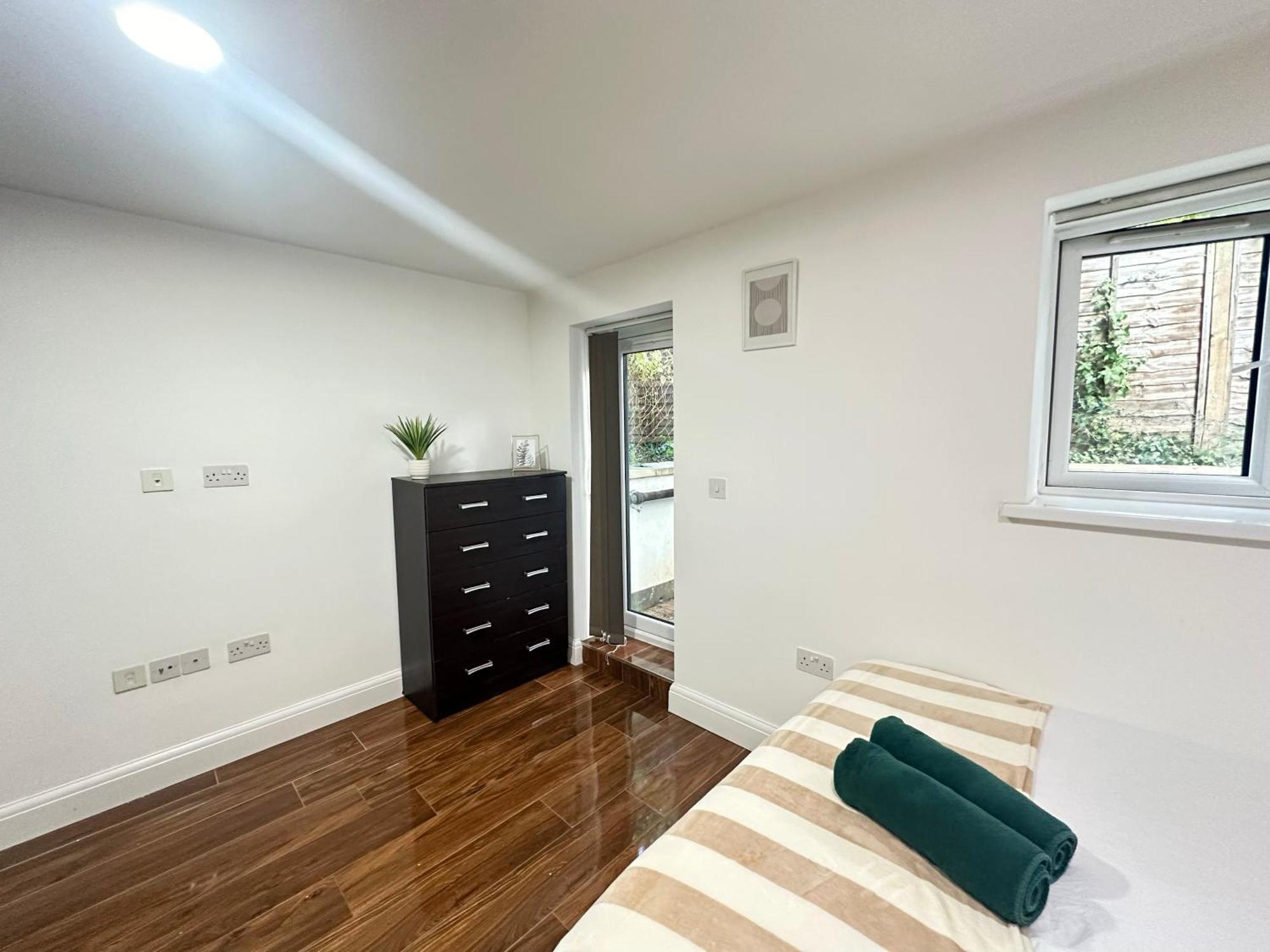 Apartment Juniper Alexandra Palace Serviced Apartments, By Edens